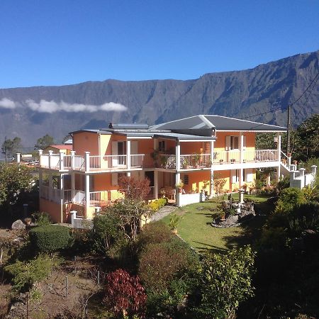 Les Begonias Villa Силаос Екстериор снимка